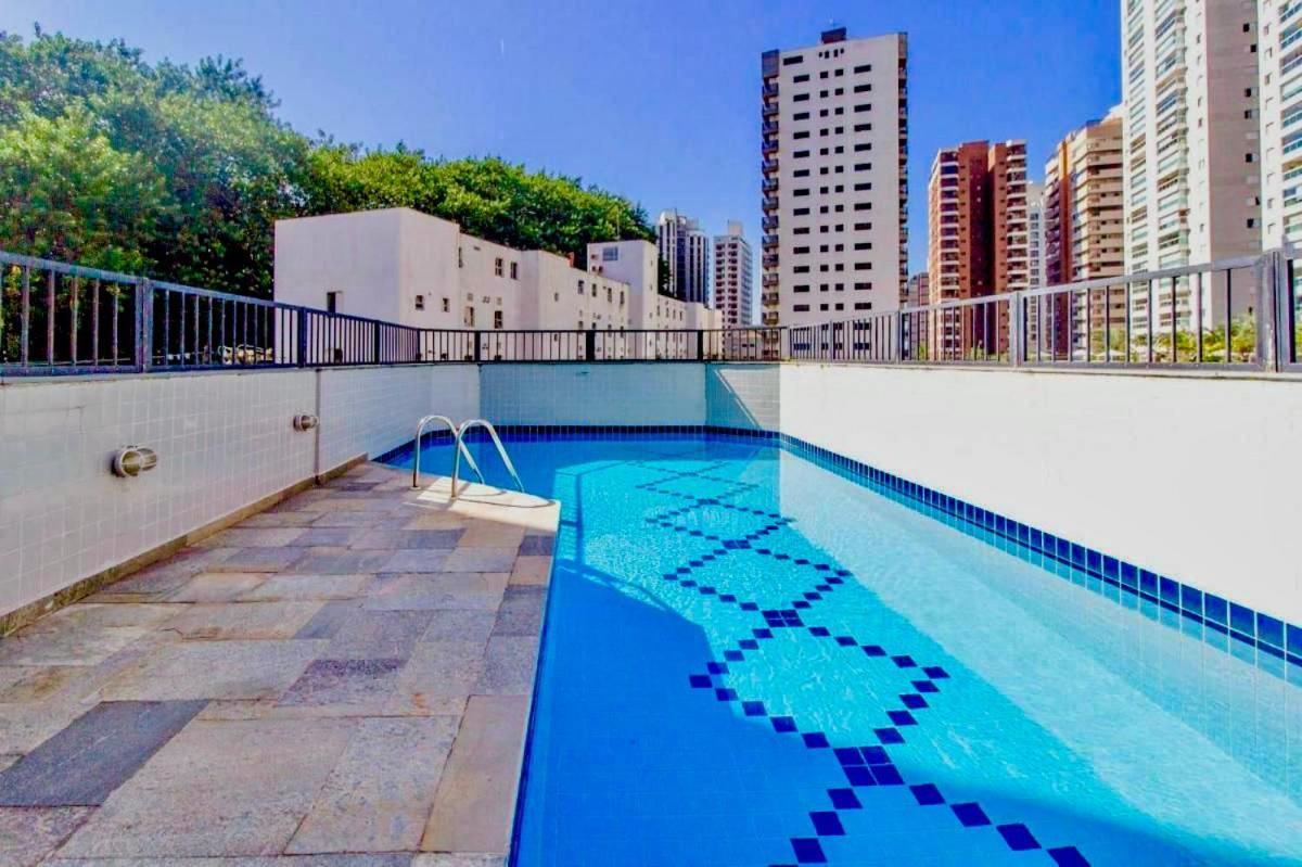 Apto Com Piscina 2 Quadras Da Praia กัวรูจา ภายนอก รูปภาพ